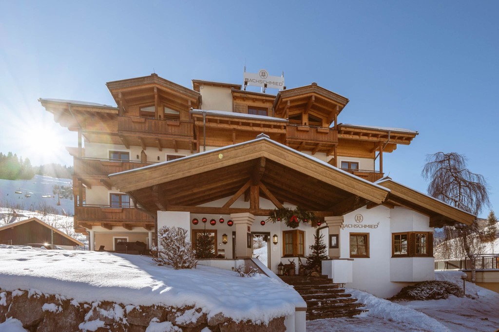 Hotel Bachschmied Au&szlig;enaufnahme Winter